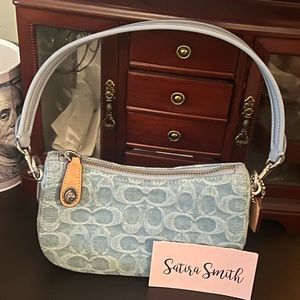 Coach Washed Denim Swinger 20- Pale Blue